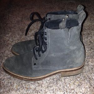 Kenneth Cole Boots